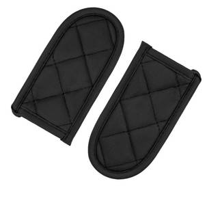 lot 526 image: Evoio Cast Iron Skillet Handle Covers, Pan Pot Handle Covers Heat Resistant, Hot Handle Covers, Pan Pot Cast Iron Skillet Handle Holder Sleeves Mitt for Kitchen, BBQ and Baking Cookware (2-Pack Black) - Retail $8