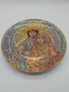 lot 11119 image: Edna Hibel David Series Collector Plate - The Wedding of David and Bathsheba