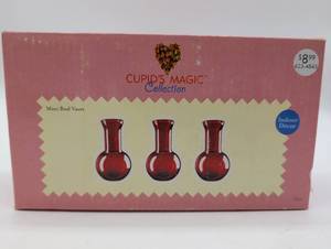lot 11189 image: Cupids Magic Collection Red Mini Bud Vases Set