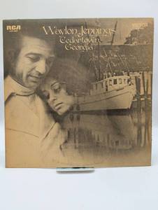 lot 17016 image: Waylon Jennings - Cedartown, Georgia LP