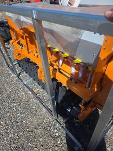 lot 302282642 image: Arteer NSD-72W No Till Seed Drill