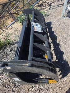 lot 302282654 image: Arteer 78-inch Skid Steer Root Rake Model RR-78W