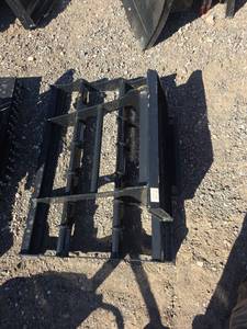 lot 302282663 image: Heavy Duty Mini Skid ground Frame