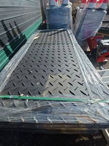 lot 302282682 image: HDPE Diamond Plate Sheet set of 15