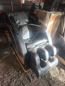 lot 3022826039 image: Electric Full Body Massage Chair