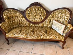 Victorian Couch / wood and fabric / Angel Pillow