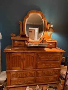 lot 1006 image: Oak Bedroom Set (3PC) Dresser, Chest of Drawers & Headboard--NBRM