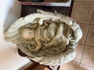 lot 1233 image: Baby In Angel Wing 16 Long--FR
