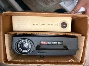 lot 1255 image: Kodak Slide Projector--FR
