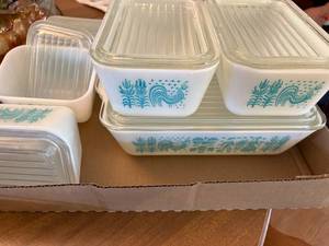 Set of 6 Pyrex Amish Butter turquois dishes with lids--K
