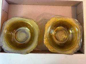 lot 1032 image: Amber Depression Glass Bowls x7--BP