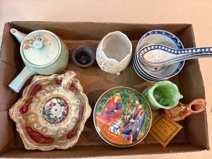 lot 1042 image: Box of Misc. Decorative Glassware--BP