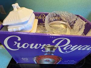 lot 1080 image: Cup Set & Miscellaneous Glassware Bowls--K