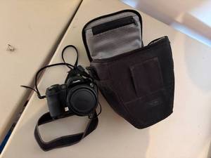 lot 1143 image: Fuji Film Camera--LR