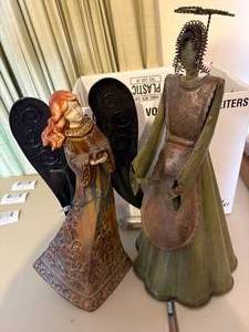 lot 1148 image: Angel Figurines (MetalPorcelain w Christmas Lights on it)--LR