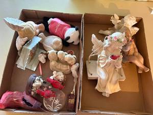 lot 1150 image: Angels, Birds & More Figurines x3 Flats--BP