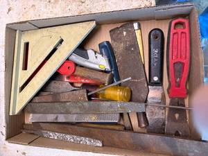 lot 1389 image: Tin Snips, Vice Grips & Slip Joint-- Gar