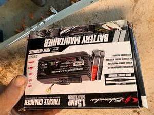 lot 1395 image: 1 12 Amp Triple-Charger Battery Maintainer-- Gar