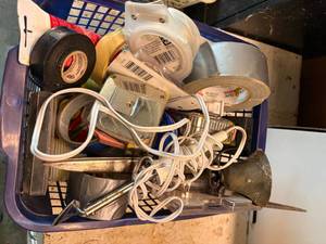 lot 1398 image: Miscellaneous Shop tools & Supplies -- Gar