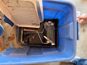 lot 1420 image: Paint Rollers & Trays -- Gar