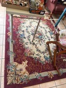 lot 1286 image: Floral & Maroon Area Rug 89 x 65--DR
