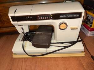 lot 1174 image: Kenmore Sewing Machine & Sewing Supplies--NBRM