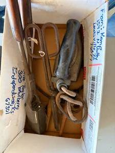 lot 1290 image: Antique Electric Iron w Hair Curler & Hand Pleater--BP