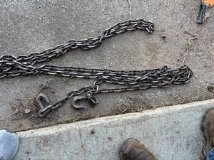 lot 1321 image: Log Chain w Repairs--Shed