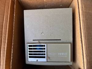 lot 1322 image: Vintage View Master Projector wPicture Disk--Shed