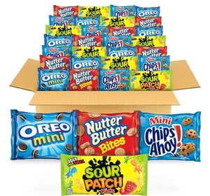 lot 1338 image: Mixed Cookie and Candy Variety Pack 32 Count