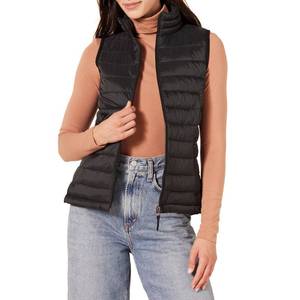 lot 1796 image: Amazon Essentials Womens Lightweight Water-Resistant Packable Puffer Vest, Black, Large - Retail $36
