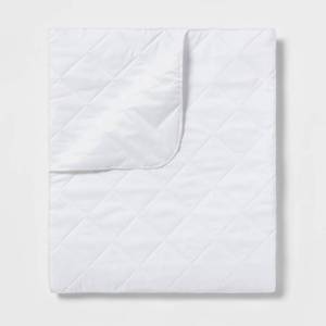 lot 1940 image: Universal Waterproof Mattress Underpad - Room Essentials Quilted Protector Cover, Fits 22 Depth, OEKO-TEX Certified