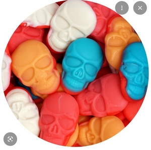 lot 1955 image: Halloween Gummy Skull Candy Bulk Pack 1 LB