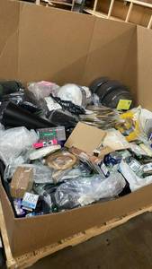 lot 1279 image: Pallet of miscellaneous items and various conditions (see description)&nbsp