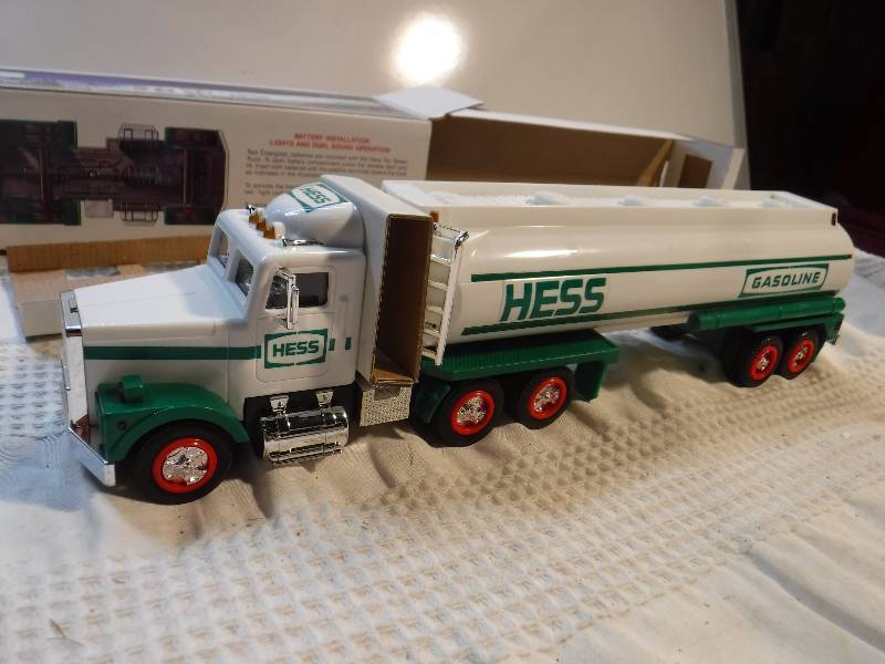 lot 1023 image: 1990 Hess Gasoline Toy Tanker Truck