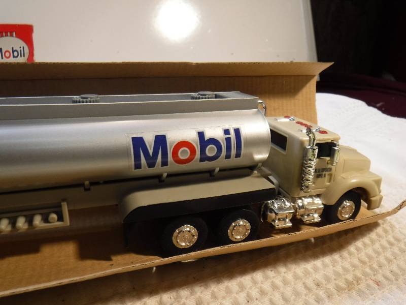 lot 2012 image: mobil toy tanker truck