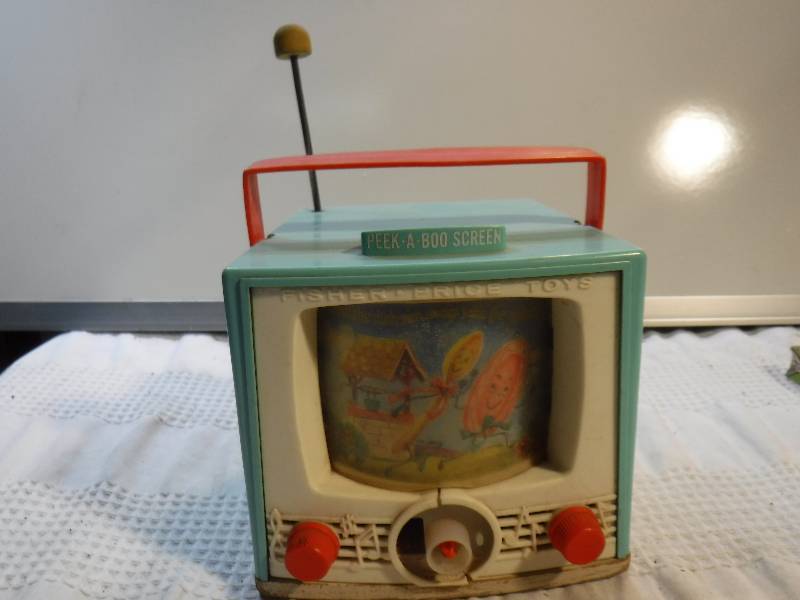lot 2017 image: vintage fisher price toy