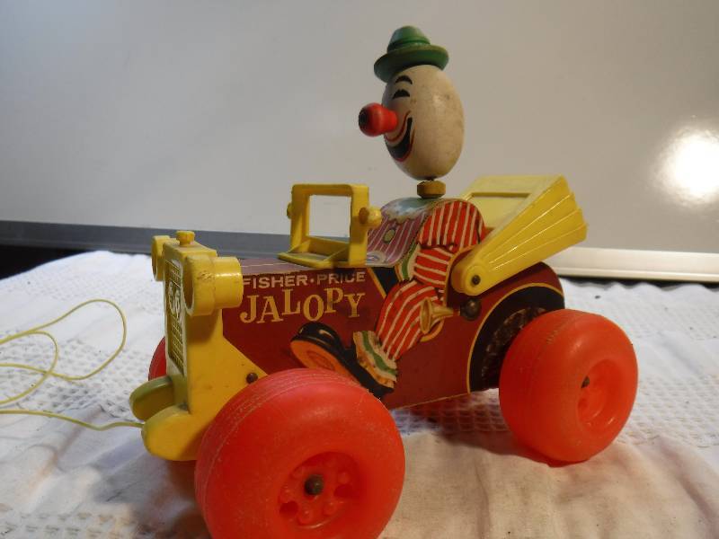 lot 2022 image: vintage fisher price toy