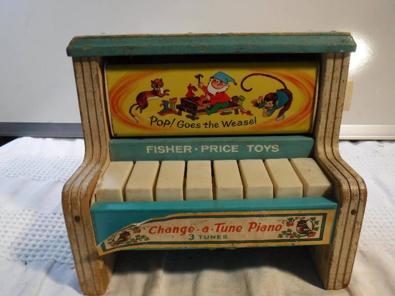 lot 2024 image: vintage fisher price toy