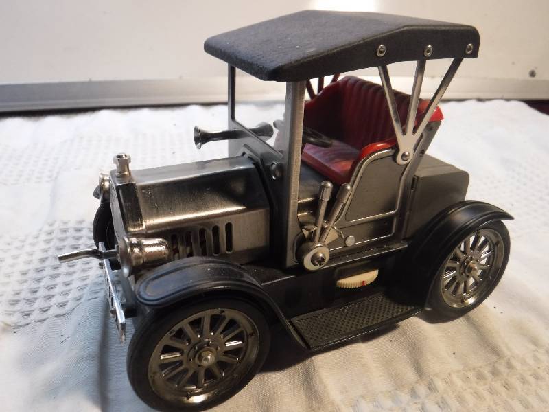 lot 1047 image: vintage ford model t radio