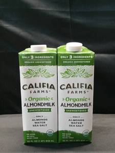 lot 2635 image: 2 pk Califia Farms Organic Unsweetened Almond Milk - 32 fl oz