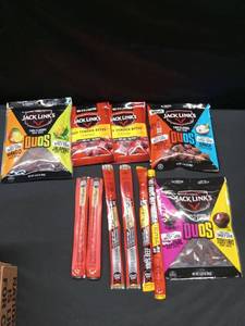 lot 2687 image: Jack Links Assorted Variety Meat Snacks