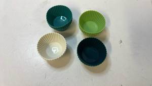 lot 68380 image: Reusable Silicone Baking Cups Set - Retail $12