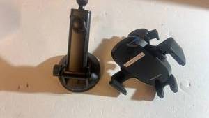 lot 68446 image: 2 Car Phone Mount Holder Miscellaneous  - Retail $15