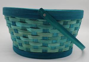 lot 69148 image: Teal Woven Bamboo Easter Basket with Handle - Retail $15