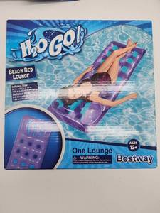 lot 69193 image: H2O Go Beach Bed Lounge Float Purple - Retail $15