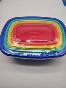 lot 69223 image: Rainbow Nesting Food Storage Containers - Retail $15