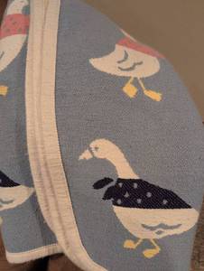 lot 2505 image: 1986 Crown Crafts Duck Pattern Throw Blanket