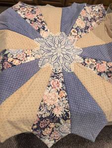 lot 2554 image: Handcrafted Star Pattern Quilt with Lace Doily Center