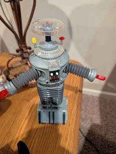 Lost in Space B-9 Robot Action Figure
